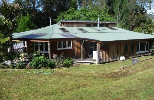 Motueka Valley House | Lovely rural home near the Kahurangi NP