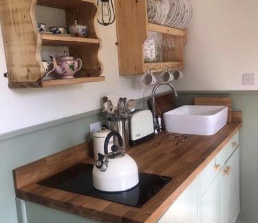 Camborne House | Lovely Shepherds hut near St Ives Cornwall