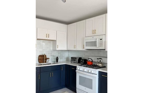 Avondale Apartment | Lovely stay in Avondale!