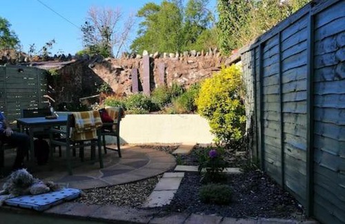 Bont Newydd House | Lovely Stone Village cottage in Snowdonia