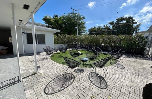 Northeast Miami Condo | Lovely Studio 15 min from the beach