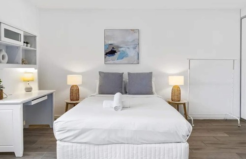 Burwood Apartment | Lovely Studio in Burwood | MHS