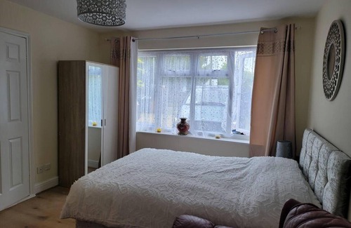 Reading House | Lovely Studio in Town Centre