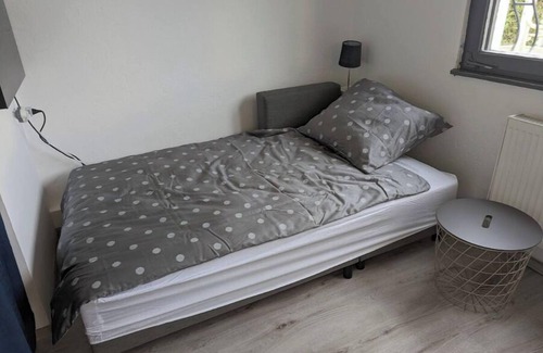 Asten Condo | Lovely studio with free parking on premisis