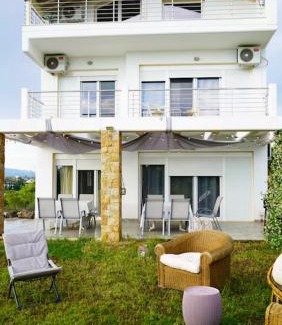 Nea Moudania Villa | Lovely Sunset -Villa Zoe