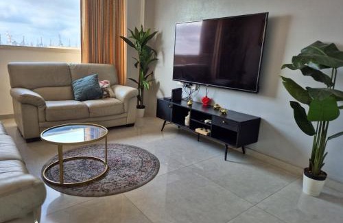 Ashdod Apartment | Lovely three-room apartment above the promenade