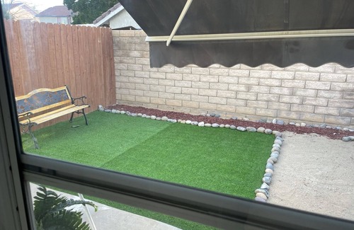 Palmdale House | Lovely tiny private house in great safe neighborhood! with private yard for pets