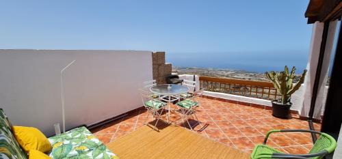 Guia de Isora Apartment | Lovely two bedroom apartment with amazing view