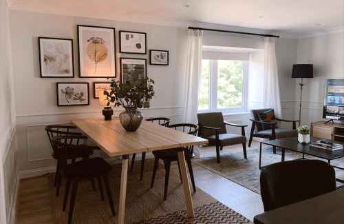 Begbroke Apartment | Lovely two Bedroom Flat, Fernhill Court North Oxford