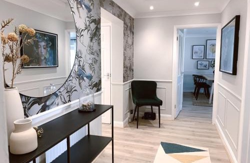 Begbroke Apartment | Lovely two Bedroom Flat, Fernhill Court North Oxford