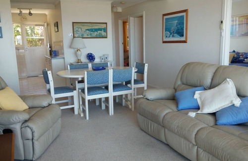 McCracken House | Lovely Unit with Glorious Sea Views