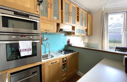 Clifton Apartment | Lovely Victorian Apartment in Clifton Village