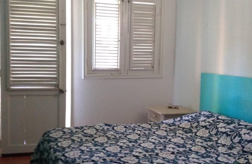 El Callejon House | Lovely Villa 5 Minute Walk to the Beach in the Center of Town