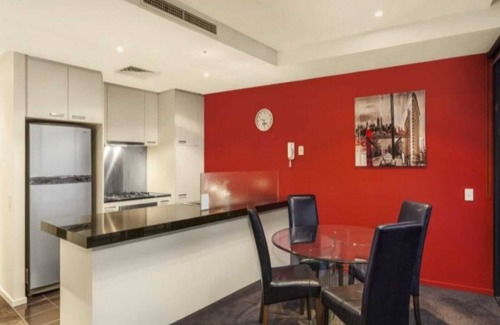 Docklands Condo | 💙Lovely Waterfront Apartment with Swimming Pool🏊and Gym🏋️in the💙of Docklands
