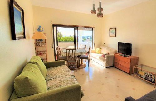 Alporchinhos Apartment | LovelyStay - The Algarvean Oasis