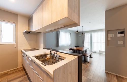 Makkari-mura House | Loves Only You - Loves Only You /Abuta Hokkaidō