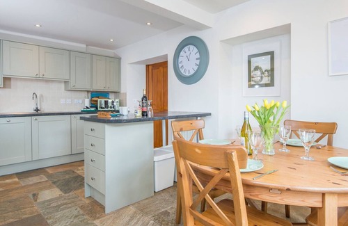 Kilgetty Cottage | Loveston School House, Holiday Cottage Loveston, Sleeps 4, 2 bedrooms, bathrooms