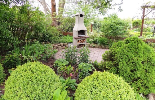 Reetzow Condo | Lovingly designed vacation apartment with large garden