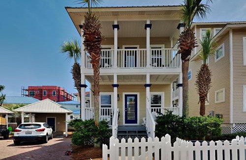 Miramar Beach House | Low Cay
