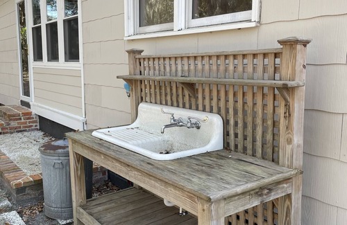 Saint Helena Island House | Low Country Living at its best in Coffin Point Cottage on the water