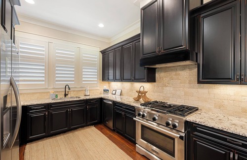 Lakeside at Blue Mountain Beach House | Low End Of summer rates! Weekly discount! Walk to the beach, Community pool.