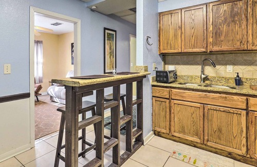 Temple Crest House | Low-Key Tampa Abode Close to Area Attractions