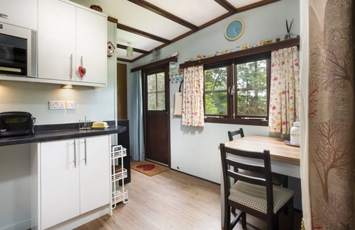 Skelwith Bridge Ski Chalet | Low Tarn Lodge - One Bedroom Apartment, Sleeps 2