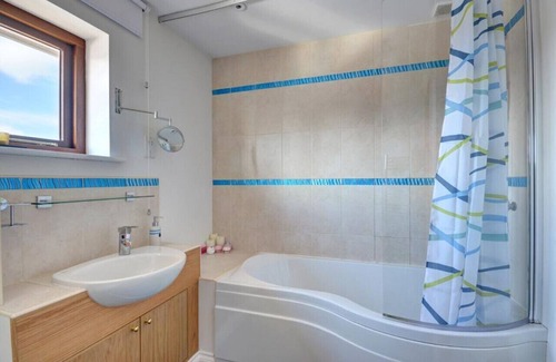 Polruan House | Lowarth Chi - Three Bedroom House, Sleeps 6