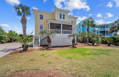 Saint Helena Island House | Lowcountry State of Mind luxury beach getaway located on Harbor Island, South Carolina