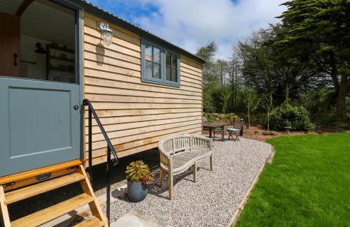 New Mill House | Lowena