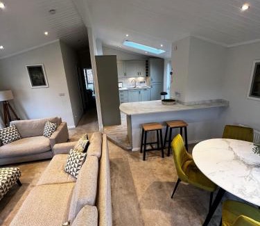 Troutbeck House | Lowena Lodge