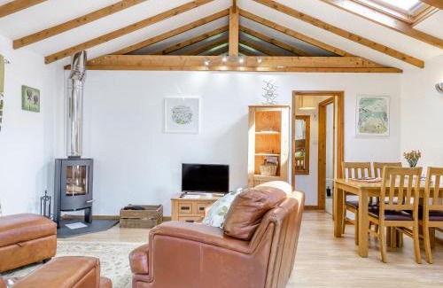 Constantine House | Lowenna