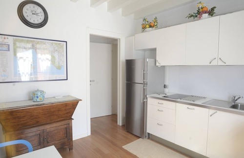 Carozzo Apartment | LOWER FLOOR APARTMENT SEA VIEW