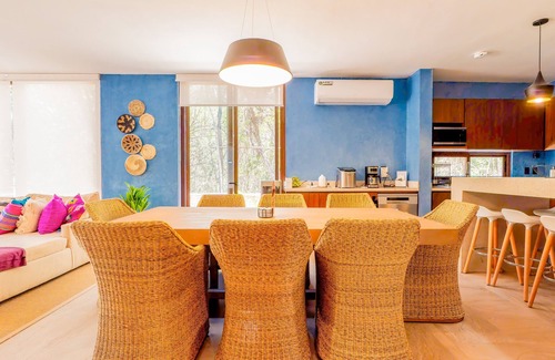 Xpu-Ha Apartment | Lower level apartment with high-speed internet pool, gym, & tennis courts