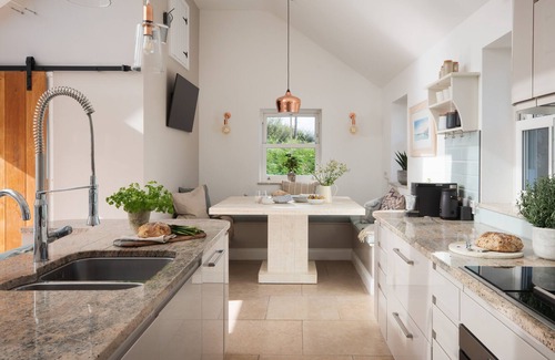 Llangennith House | Lower Mill - 3 Bedroom Luxury Home