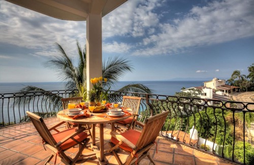 Colonia 5 de Diciembre Villa | Lower Rates for 5,6,7 Bed! Breathtaking Ocean Views From Every Room - Full Staff