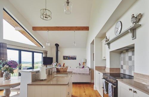 Montgomery House | Lower Tumble Cottage