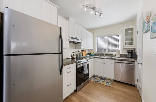 Dana Point Condo | LOWER Unit at Niguel Beach Terrace, Dana Point! Close to Pool view