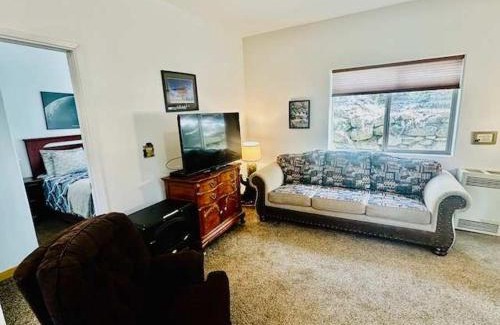 Yosemite West Apartment | Lower Unit-Yosemite Woods-Inside Yosemite