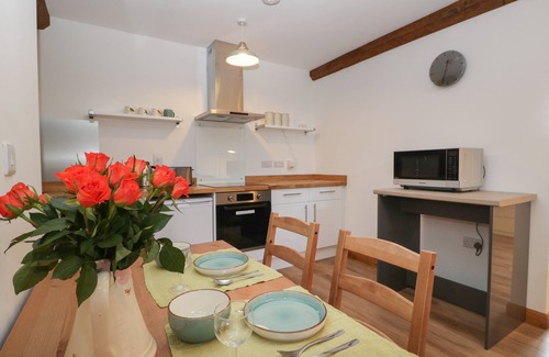 Bodenham Cottage | Lower Venn Granary Apartment 1