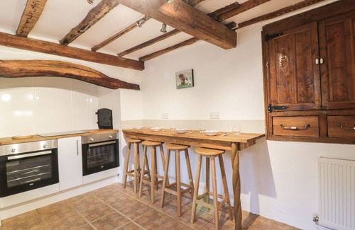 Brazzacott House | LOWER WEST CURRY FARMHOUSE, pet friendly in Launceston