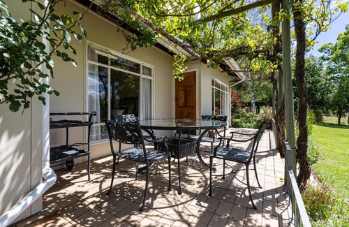 Katberg House | Lowestoffe Country Lodge - Trout