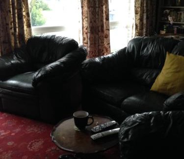 Birmingham Hotel | Lowri Cottage