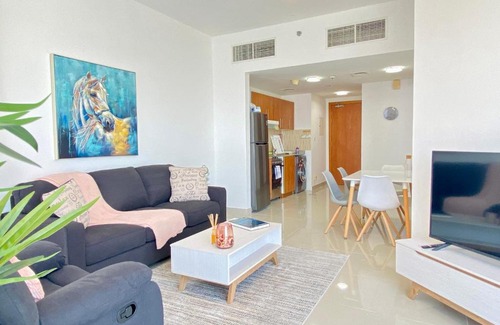 Dubai Production City Apartment | LS32 - Bright 1BR in Lake Side Tower D