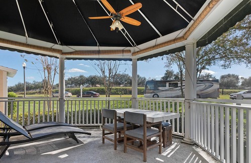 Minneola House | LTR: $2750/mo. Clermont Yacht Club on Lake Minneola one of the few skiable lakes