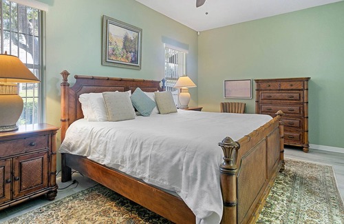 Minneola House | LTR: $2750/mo. Clermont Yacht Club on Lake Minneola one of the few skiable lakes