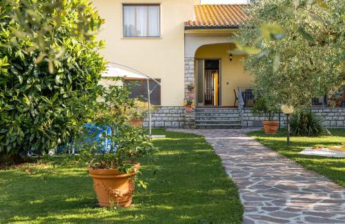 Nozzano Castello House | Luana & Marcello's villa