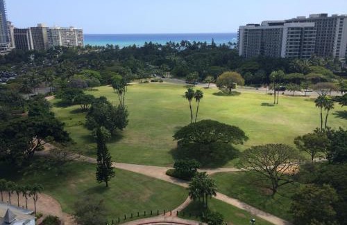 Waikiki Hotel | Luana Waikiki Hotel & Suites