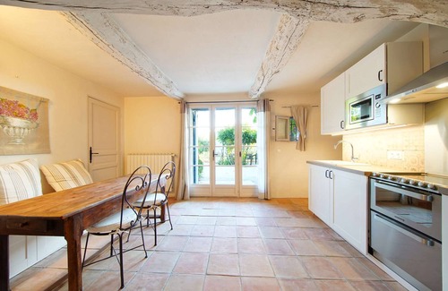 Saint-Martin-de-Castillon House | Luberon – A charming property enjoying a beautiful view – Sleeps 14