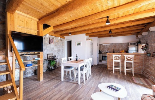 Mihanici Villa | Luciana - Two Bedroom Villa, Sleeps 4